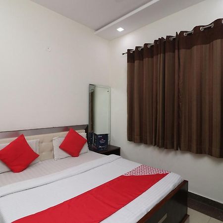 Oyo 24723 Hotel Atul Palace Agra  Extérieur photo