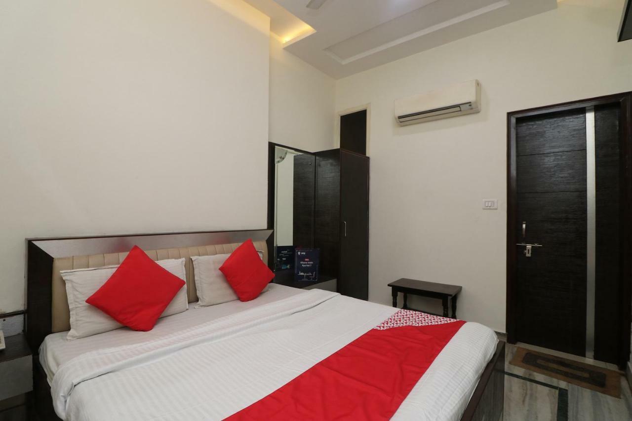 Oyo 24723 Hotel Atul Palace Agra  Extérieur photo